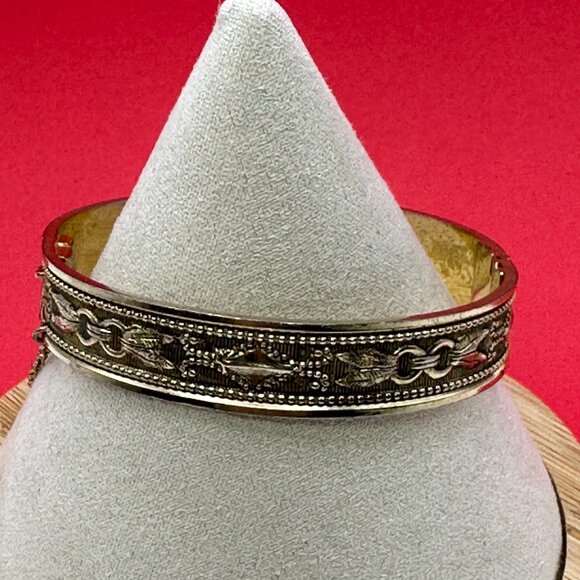 VTG Whiting & Davis 1950s Gold-Tone Hinged Cuff Bracelet - Picture 4 of 15